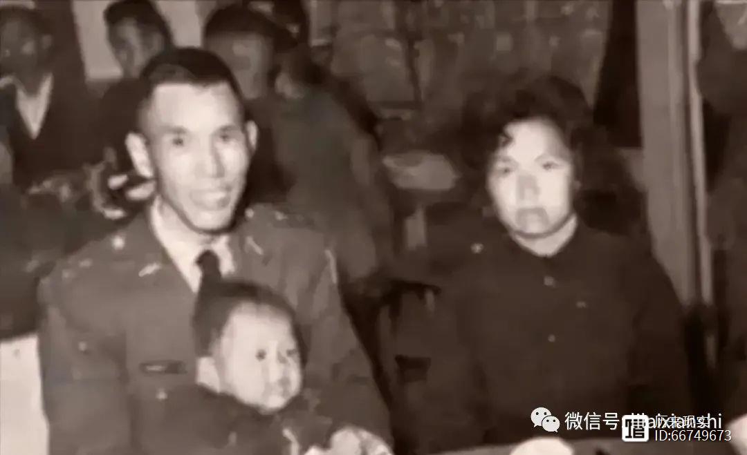 台湾美女替父回大陆寻亲，在老家见到88岁父亲部下，坚持守诺60年