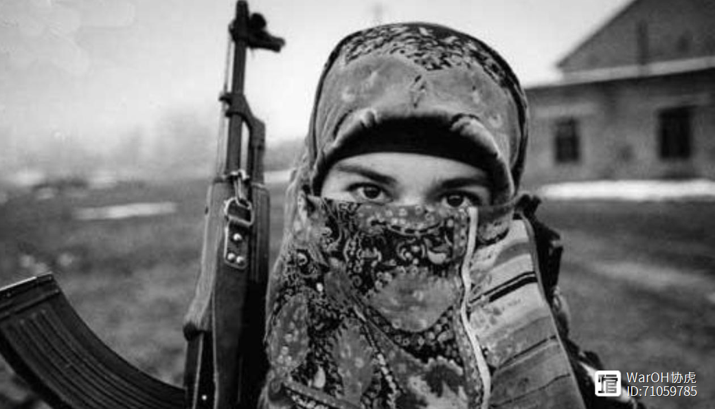 车臣女兵黑寡妇：被恐怖分子支配，鏖战俄罗斯10年，联合国很同情