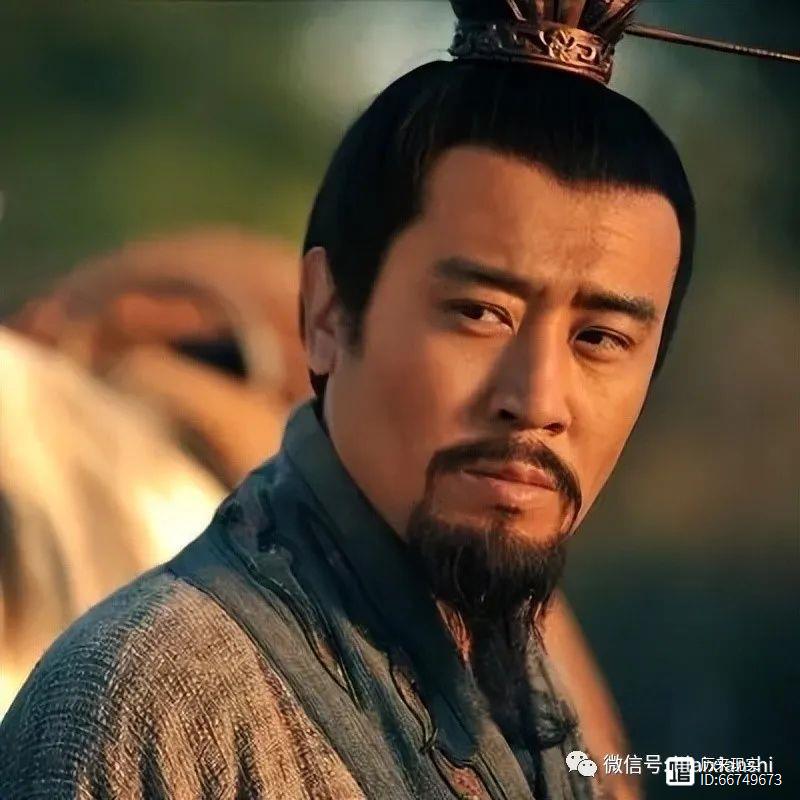 刘备不重视一谋士，被曹操挖走三代重用，后代还出了个新中国元帅