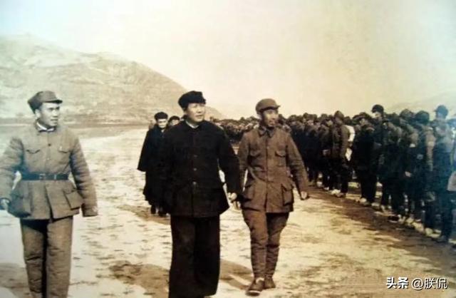 三支南下支队司令员都是湖南人，其中一支还是八路军唯一受阅部队