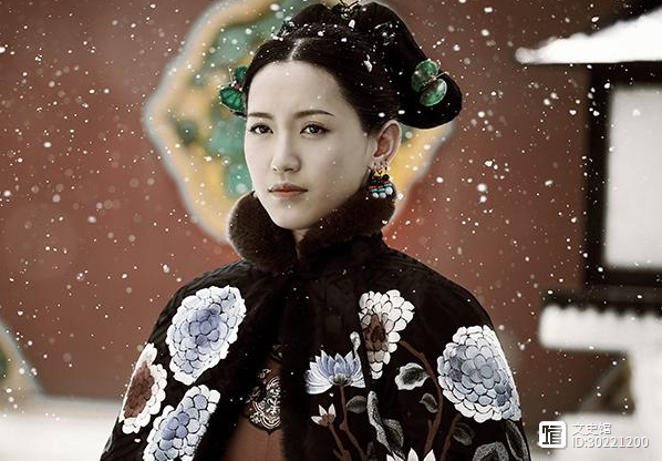 清朝第一美人，嫁人后被乾隆霸占，生下一个家喻户晓的儿子！
