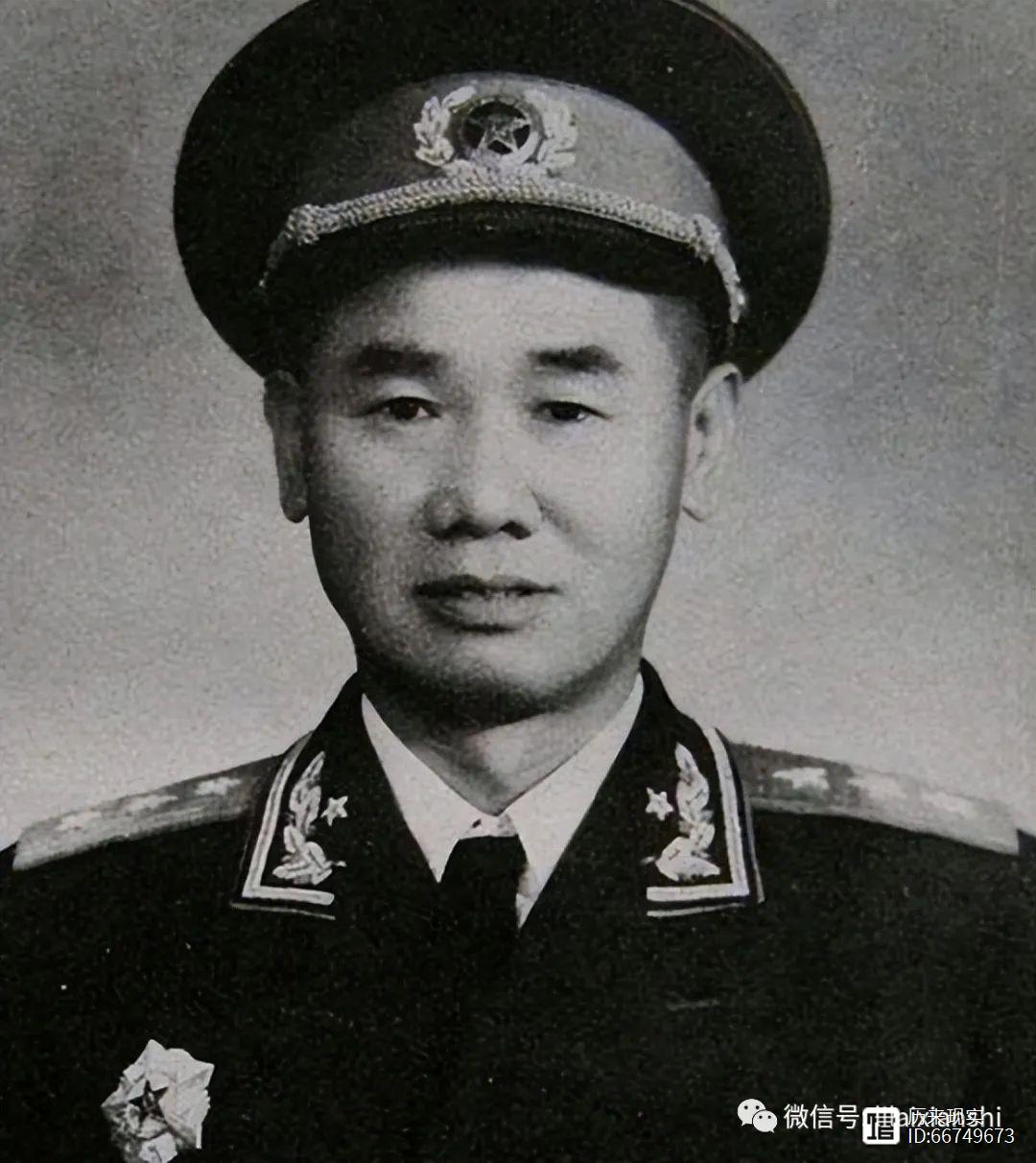 现存最后一位红军将军，党龄已超92年，21岁时他曾被主席亲自接见