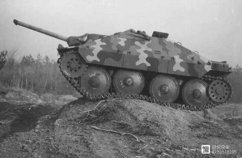 “猎虎”与基于 Pz.Kpfw.35(t) 和 Pz.Kpfw.38(t) 底盘自行火炮